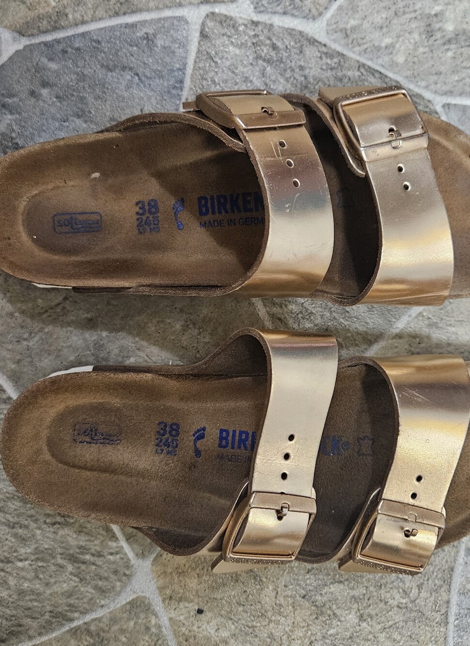 Womens Birkenstock  Metallic Rose Gold Double Strap Sandals Size 38 - Picture 2 of 6